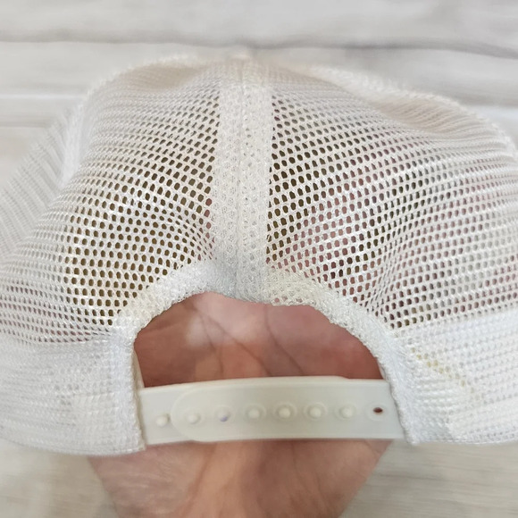 Bugs Bunny Warner Bros Inc. 1988 Vintage White Trucker Mesh Snap Back Hat - Picture 4 of 9